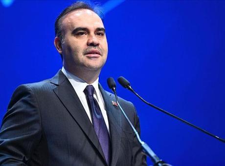 6839b7cf651bfdc11b9b3324 Bakan Kacır’dan yeni yatırım teşvik sistemi değerlendirmesi: Planlı sanayileşmeyi destekleyeceğiz