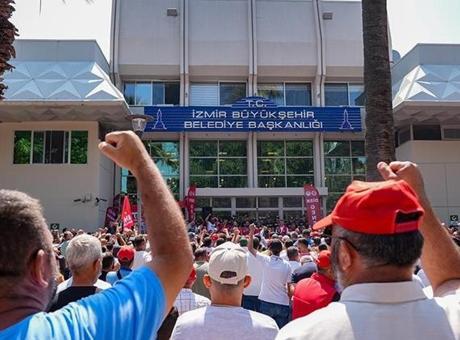 683f77bb691548ef5737867c İzmir’de halef selef arasında gerginlik