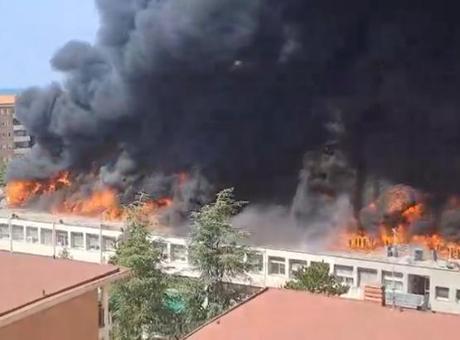 68403981a12e54de7c112838 İtalya'daki Tuscia Üniversitesi'nde büyük çaplı yangın çıktı