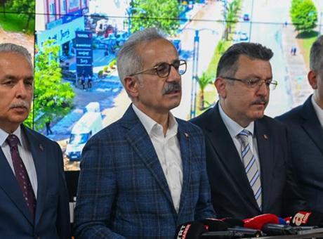 68405a25911df68ede45cbd5 Bakan Uraloğlu sel felaketinin yaşandığı Trabzon'da: 'Çalışmalarımız devam ediyor'