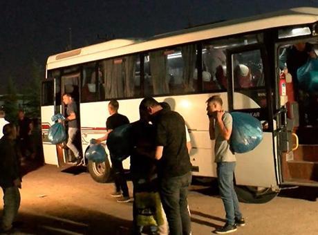 6841189b691548ef57378b66 İnfaz düzenlemesinin yürürlüğe girmesiyle cezaevinden tahliyeler başladı
