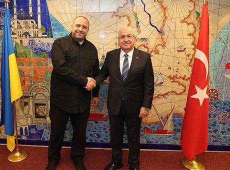 6841b2a9691548ef57378feb Bakan Güler Ukraynalı mevkidaşı ile görüştü