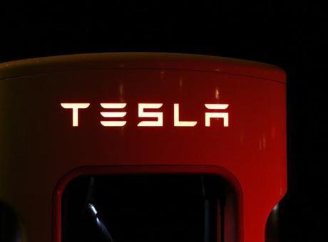 6841e6de691548ef5737915d Trump ile Musk arasındaki gerilim Tesla hisselerini vurdu