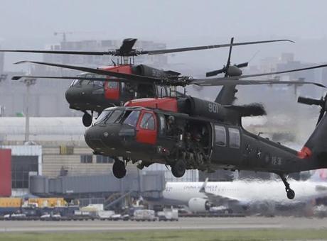 6843eef6651bfdc11b9b4fcd Polonya, ABD’den ‘Black Hawk helikopteri’ almını erteledi
