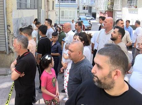 684599c7a12e54de7c113a7b Zeytinburnu'nda korku dolu anlar! 'Korkudan nefesim tıkandı'