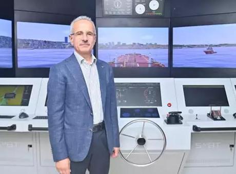 68485641a12e54de7c114631 Bakan Uraloğlu paylaştı! Türk bayraklı gemiler için yerli ve milli dijital kale