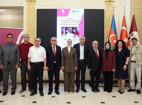 68487296911df68ede45e114 Bakan Göktaş Bakü'de öğrencilerle bir araya geldi