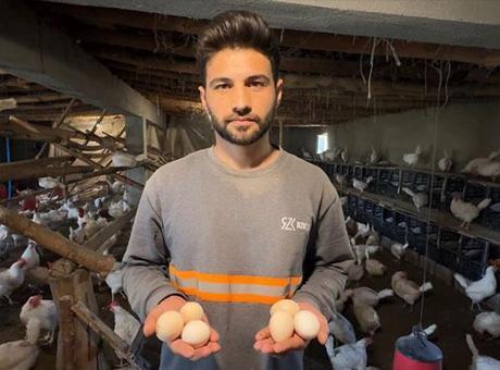 68498d33911df68ede45e7b5 Yüksekovalı genç köyde kurduğu çiftlikle yumurta üretimine başladı