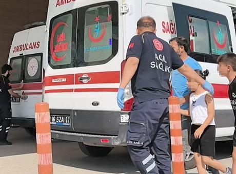 684ab1686c689faa63f7dc98 Kumbarasını açmak istedi dilinden yaralandı!