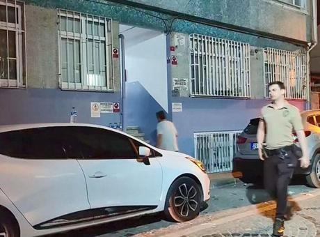 684fb84a105959d3b8d43f0d Polis intihar etti, evinde parçalanmış ceset parçaları çıktı! Kan donduran detaylar çıktı