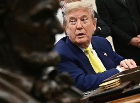 6853ad6a6c689faa63f80eaf ABD basını: Trump, danışmanlarıyla İran'a 'sığınak avcısı' bombalarla saldırı planını değerlendiriyor!
