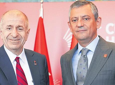 68548553582529acd0a3fe53 İl başkanlarından Özel’e destek