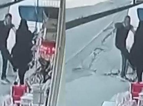 68550657582529acd0a3ff44 Yer: Arnavutköy! Boşanma aşamasındaki eşine sokak ortasında dehşeti yaşattı