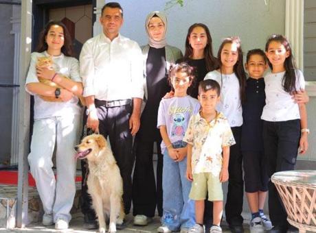 685653559c7329039540711e 7 çocuklu öğretmen çiftin isteğine Bakan Tekin karşılık verdi!