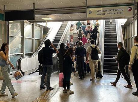 6857bd85582529acd0a40876 Valilik açıkladı: Taksim ve Şişhane istasyonları işletmeye kapatıldı