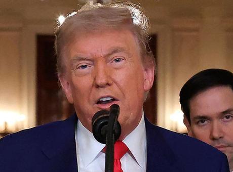 685851a3567d25582213c973 Trump'ın İran'a yönelik saldırıları devam ettirmek istemediği iddia edildi
