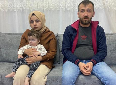 685b9e0ee9347e6b90df3408 Henüz 1 aylıkken teşhis konuldu! 'Gözümün önünde eriyor'
