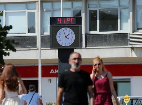 685c2b75e9347e6b90df38af Meteoroloji'den uyarı üstüne uyarı! Termometreler 41 dereceyi gösterdi