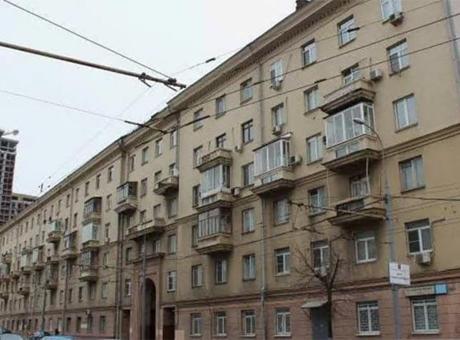 685d75aa280d2d4b642be335 Sokak kedisini beslemeye çalışırken pencereden düşerek hayatını kaybetti
