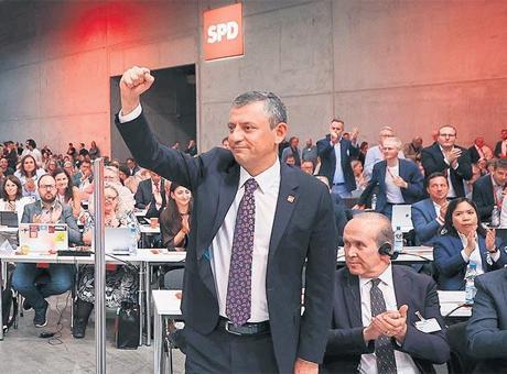 685f190fe9347e6b90df49ae CHP’de gergin geçen geri sayım