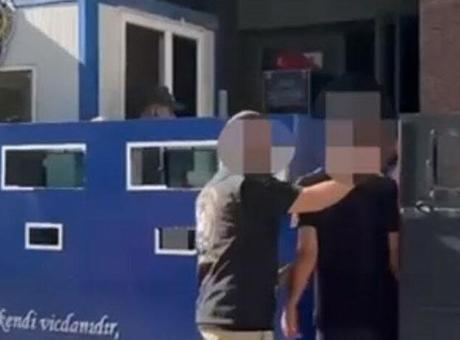 6860ce6ac4317961fa3fe5fa İzmir'de şafak operasyonu: 141 hükümlü gözaltında