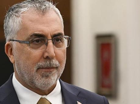 68613293551b9ccf702b6f7c Bakan Işıkhan'dan kamu çalışanlarıyla ilgili açıklama