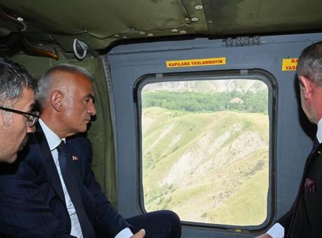 68655088280d2d4b642c00ae Bakan Ersoy Hakkari'de incelemelerde bulundu