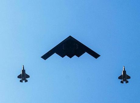 68685f9ebf2042513df9c779 İran'ı bombalayan uçaklar Beyaz Saray semalarında uçuruldu