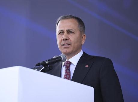 686915a1407805e46c0381a2 Bakan Yerlikaya açıkladı: 3 ayrı organize suç örgütüne operasyon!