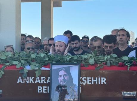 686a9f5ec4317961fa4004d7 Gazeteci-yazar Nihat Genç Ankara'da son yolculuğuna uğurlandı