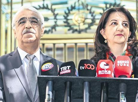 686af96bc4317961fa400699 ‘Terörsüz Türkiye’de hareketli günler: İmralı’ya 6. ziyaret