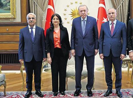 686c4e69c4317961fa400c26 Silah bırakma öncesi Beştepe’de kritik görüşme
