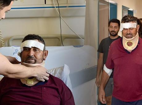 6871246fbf2042513df9df9a Aslan saldırısına uğrayan adamın son durumu: Vücudumda saymakla bitmeyen dikiş izleri var