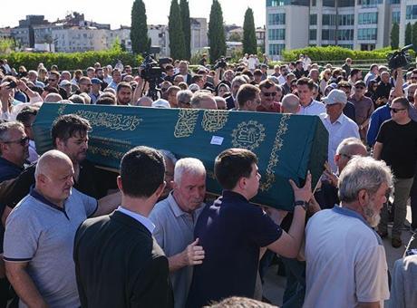 68728409407805e46c03a1e6 Cumhurbaşkanı Başdanışmanı Yiğit Bulut'a veda! Son yolculuğuna uğurlandı