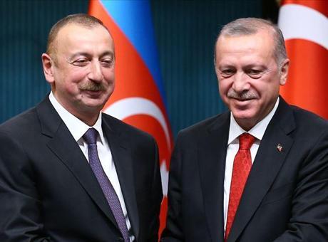 68729e6e407805e46c03a22a Aliyev'den Erdoğan'a terör örgütünün silah bırakması nedeniyle tebrik telefon