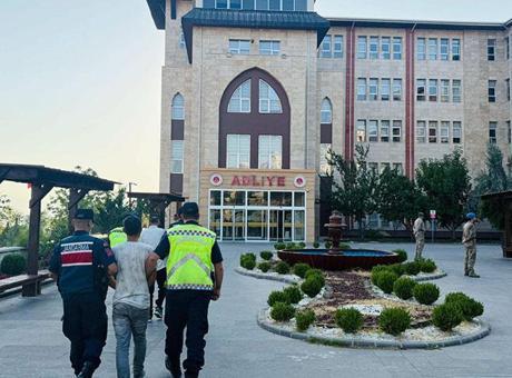 6873c180407805e46c03a6b0 Eniştesini öldürdü, mısır tarlasında yakalandı