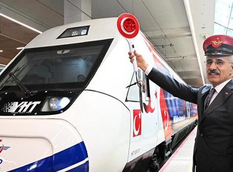 6874c8e9c4317961fa402db2 68 gün boyunca 90 bin kilometre yol kat edecek: '15 Temmuz Demokrasi ve Milli Birlik Treni' raylarda