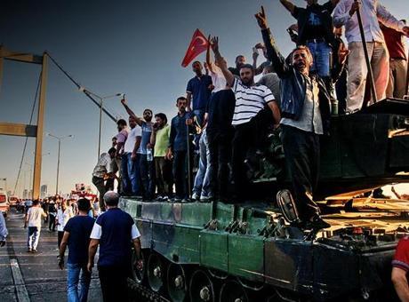 6875778ec4317961fa4030ca Milletin zaferi! Hain darbe girişiminin üzerinden 9 yıl geçti