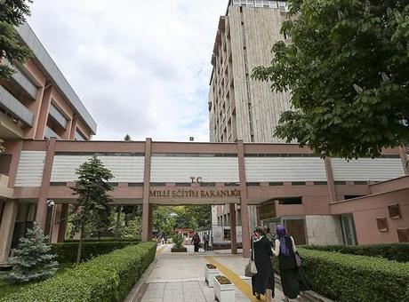 Yabancı kolejlere başvuru patlaması