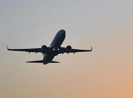 68765497bf2042513df9f3c3 Hindistan’daki kazadan sonra alarm verildi: Uçaklarda yakıt anahtarları incelemede!