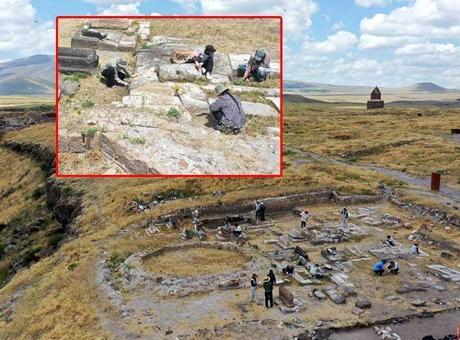 687796fbd13a6e6d2d96b9f9 6 farklı noktada çalışmalar başladı! ‘1000 yıldır toprak altındaydı, çıkardık’