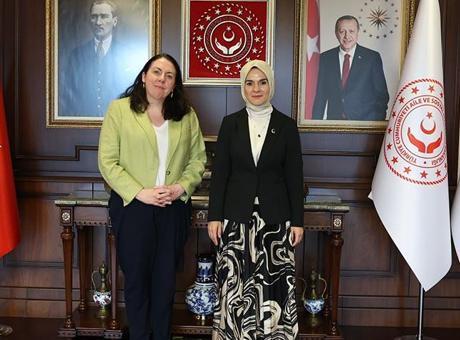 6877d916bf2042513df9fbf3 Bakan Göktaş, İrlanda'nın Ankara Büyükelçisi'ni kabul etti