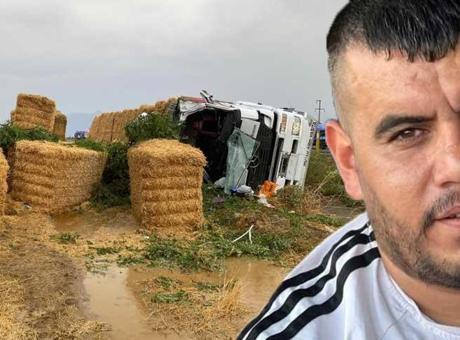 6878a073bf2042513df9fe6f Korkunç kaza! TIR devrildi sürücü öldü, eşi ve çocukları yaralandı