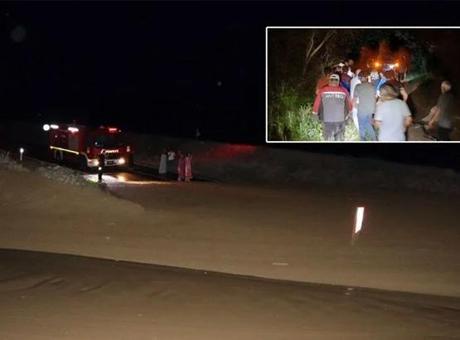 687ab239d13a6e6d2d96c715 Erzurum'da otomobil sele kapıldı! Araçta bulunan kadın 150 metre sürüklendi