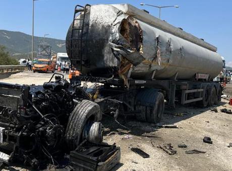 687cea54d13a6e6d2d96d198 Gaziantep’te korkunç kaza: 2 kişi hayatını kaybetti
