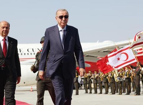 687d3d09bf2042513dfa0d4f Cumhurbaşkanı Erdoğan, 'TUR' uçağı ile KKTC'den ayrıldı