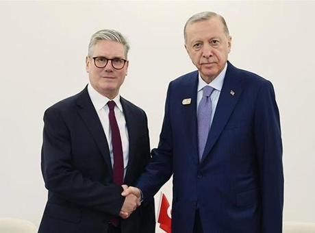 687fa5a1407805e46c03cd86 Cumhurbaşkanı Erdoğan, İngiltere Başbakanı Starmer ile görüştü