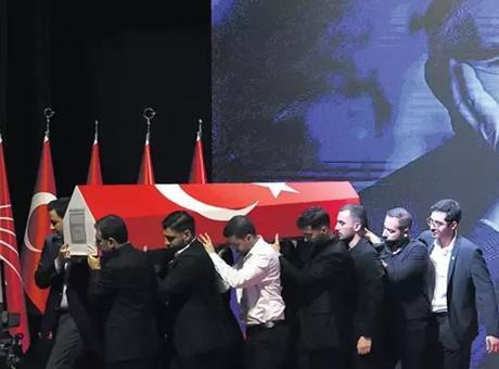 687fadc4d13a6e6d2d96ddf2 Eski CHP Genel Başkanı Altan Öymen İstanbul'da son yolculuğuna uğurlandı