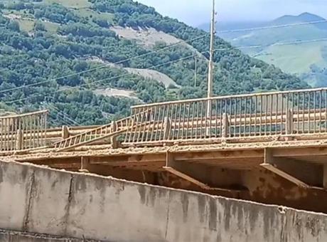 688108cad13a6e6d2d96e349 Kuzey Kafkasya'da sel felaketi! Acil durum ilan edildi