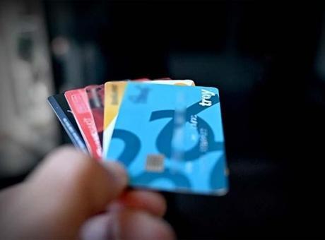 6882adaa843f1945c3d8721e Merkez Bankası'ndan yeni adım! Kredi kartı faiz oranları düşürüldü